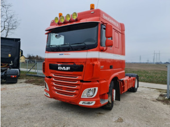 Gjysmë-kamion DAF XF 460