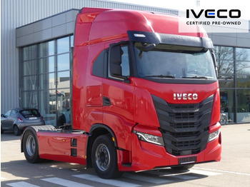 Gjysmë-kamion IVECO S-WAY