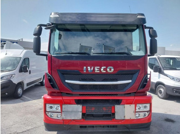 Gjysmë-kamion IVECO Stralis