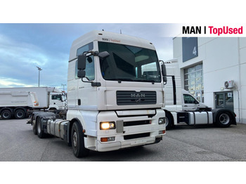 Transportjer kontejnerësh/ Kamion me karroceri të çmontueshme MAN TGA 26.440