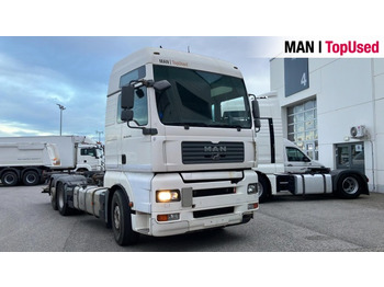 Transportjer kontejnerësh/ Kamion me karroceri të çmontueshme MAN TGA 26.440