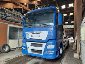 Transportjer kontejnerësh/ Kamion me karroceri të çmontueshme MAN TGX 26.440