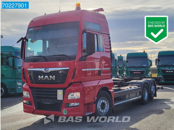 Transportjer kontejnerësh/ Kamion me karroceri të çmontueshme MAN TGX 26.460