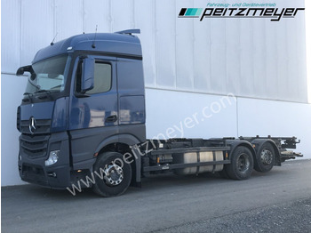 Transportjer kontejnerësh/ Kamion me karroceri të çmontueshme MERCEDES-BENZ Actros 2542