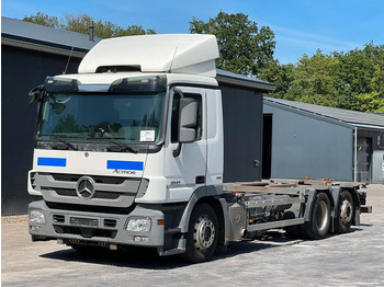 Transportjer kontejnerësh/ Kamion me karroceri të çmontueshme MERCEDES-BENZ Actros 2541
