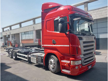 Transportjer kontejnerësh/ Kamion me karroceri të çmontueshme SCANIA R 400