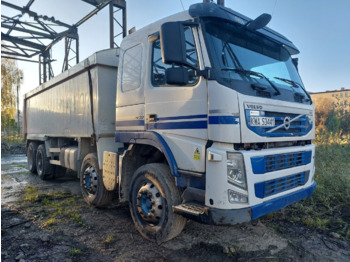 Kamion vetëshkarkues VOLVO FM 450