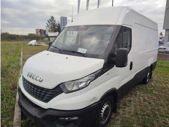 Furgon pasagjerësh IVECO Daily 35s16