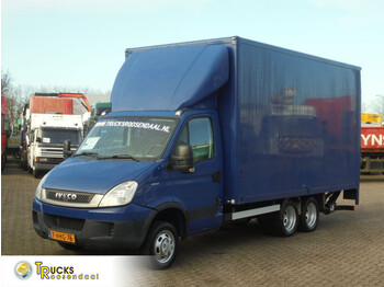Kamioncine me kontinier IVECO Daily