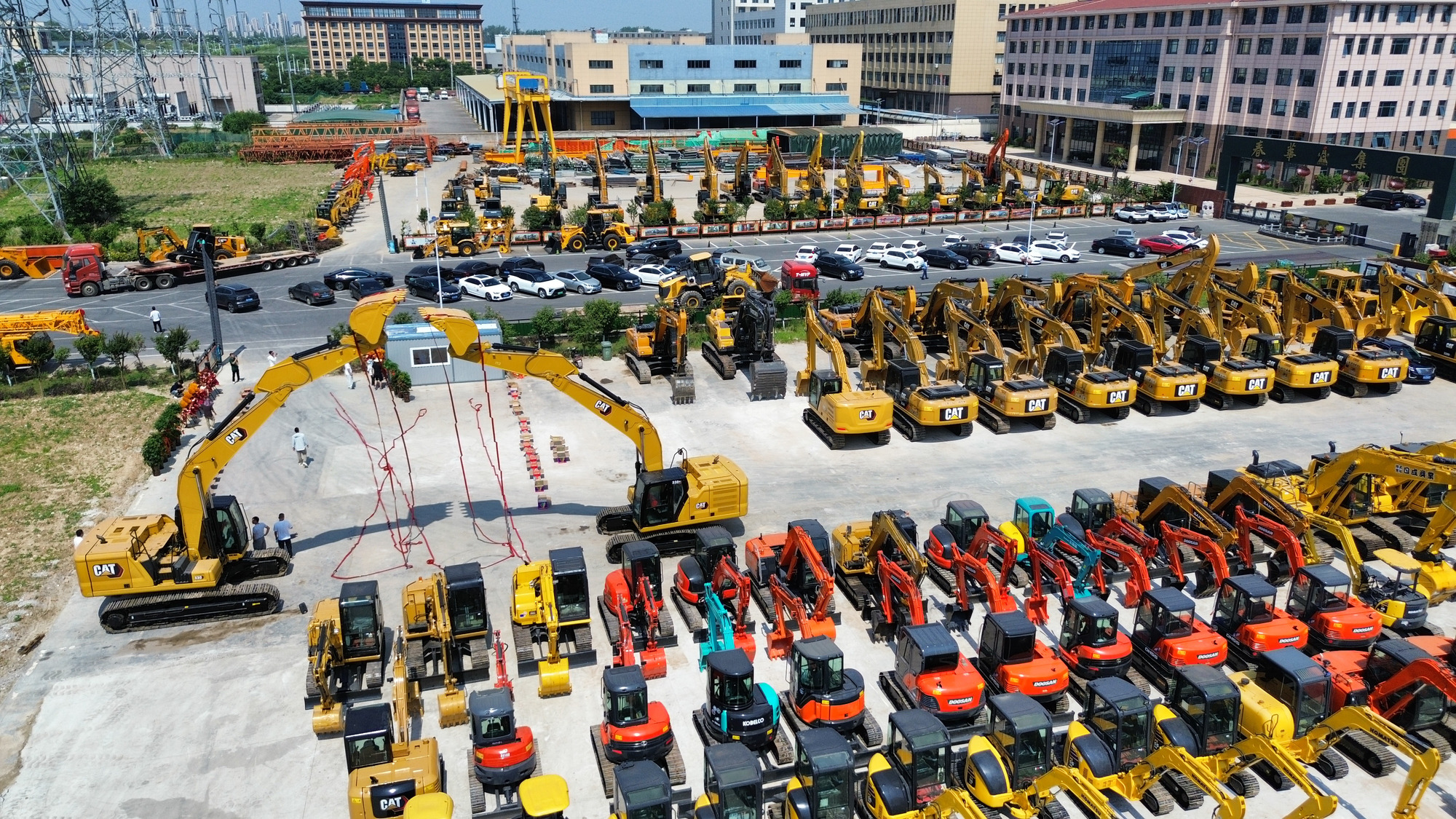 Toaks International Trading Company - Makineri ndërtimi CATERPILLAR - Viti: 2021, Euro 3 undefined: foto 1