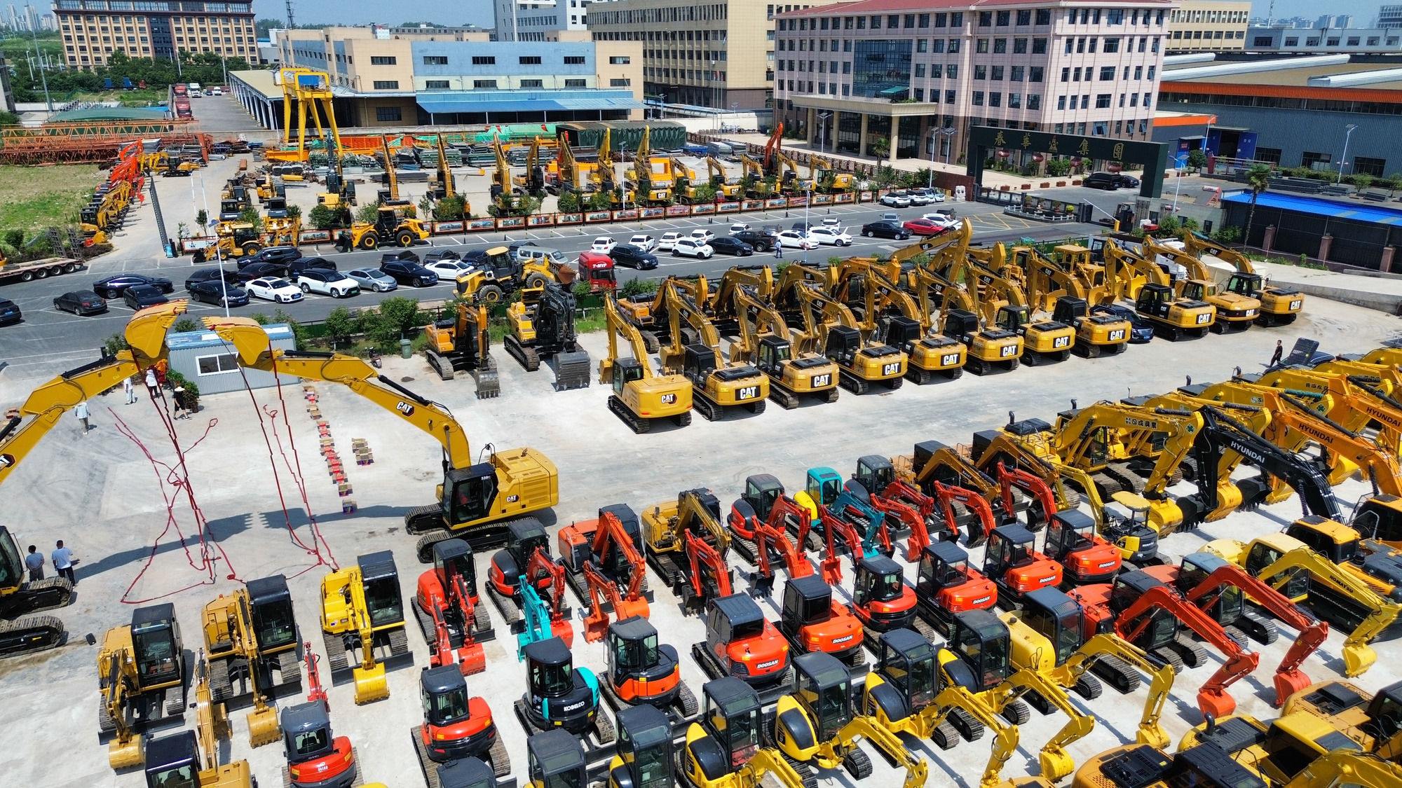 Toaks International Trading Company - Makineri ndërtimi CATERPILLAR - Viti: 2021, Euro 3 undefined: foto 2
