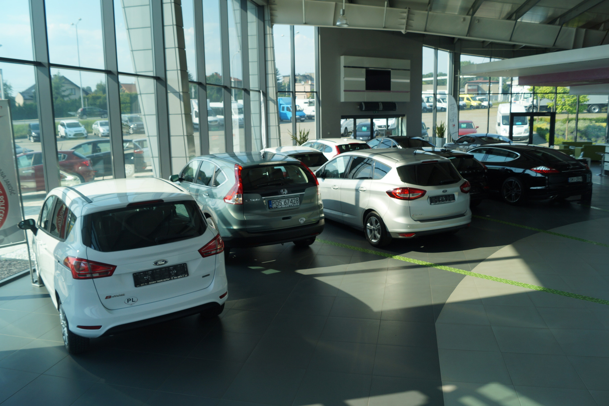 MGC CENTRUM SAMOCHODOW DOSTAWCZYCH - Karroceritë/ Kontejnerë e ndërrueshme undefined: foto 12