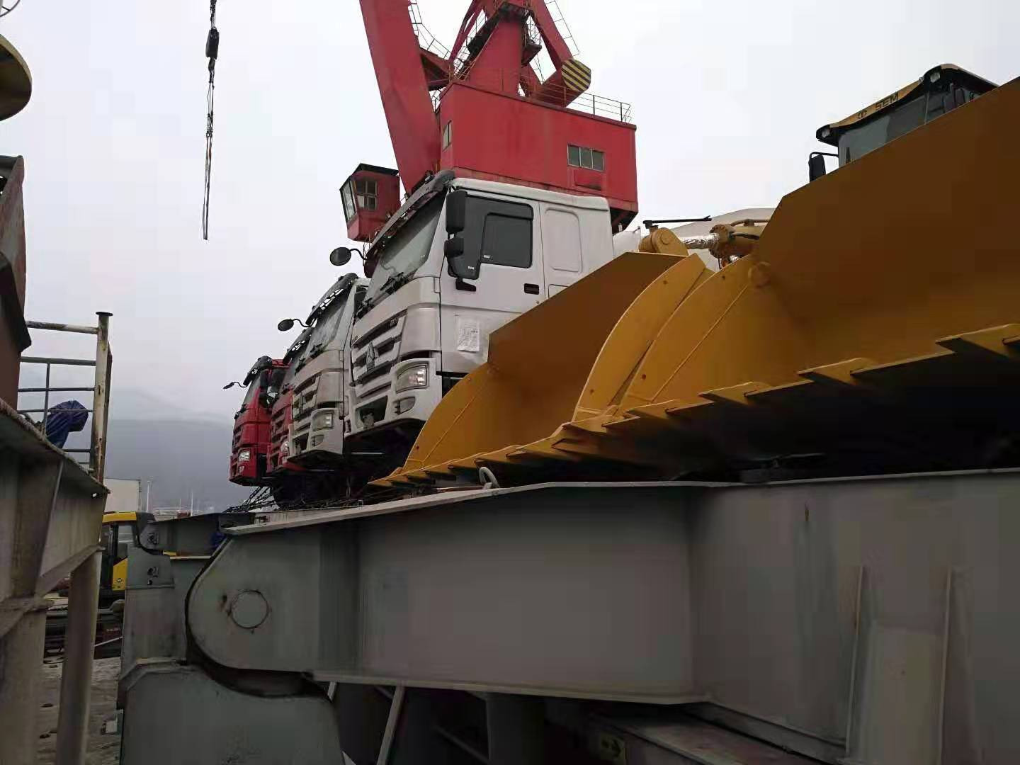 Shandong Guhong Auto Industrial CO., LTD - Kamionë - vinç për kamion, kutia e marsheve: manuale undefined: foto 9