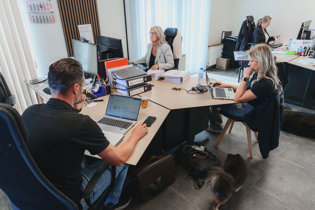 ANTON BALS BUS & COACH B.V. - automjete për shitje undefined: foto 4