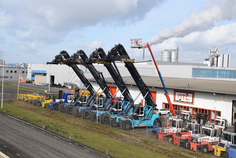 MTC Forklifts b.v. - Pajisje për trajtimin e materialeve MANITOU M 50-4 undefined: foto 2