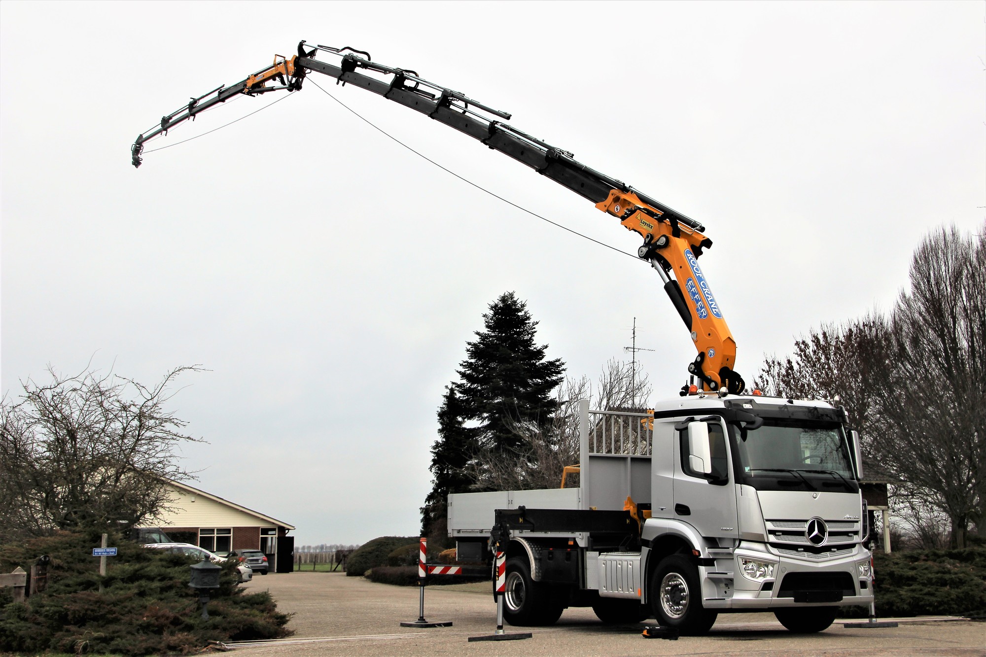 Handelshuis Deko BV - Makineritë e tjera LAND ROVER - Holandë, kutia e marsheve: automatike undefined: foto 2