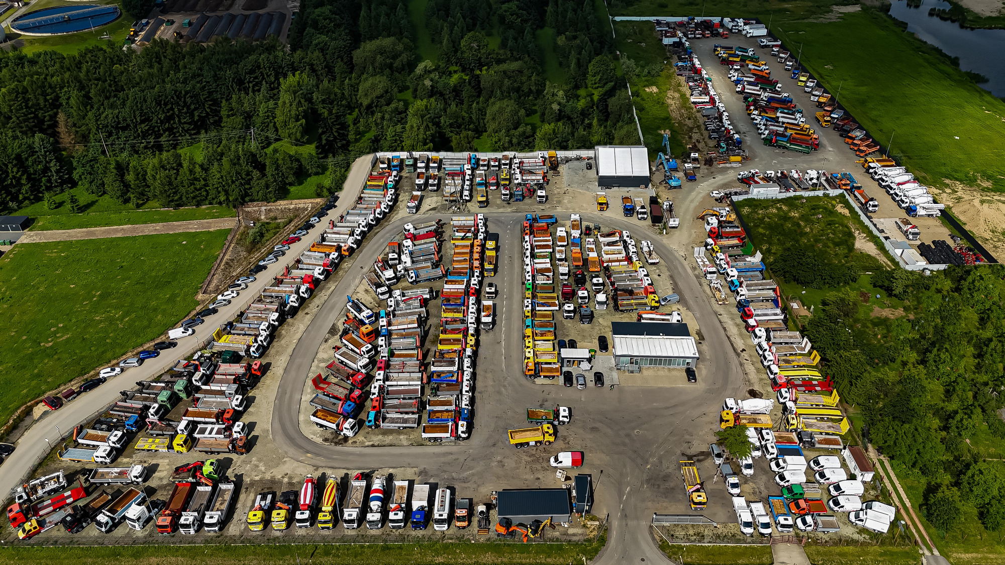 LSI TRUCK SEBASTIAN LUPA - Makineri ndërtimi MERCEDES-BENZ Arocs undefined: foto 1