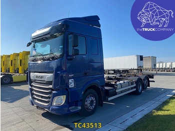 Transportjer kontejnerësh/ Kamion me karroceri të çmontueshme DAF XF