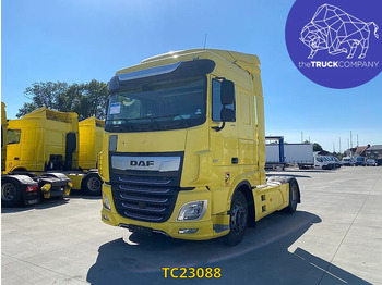 Gjysmë-kamion DAF XF