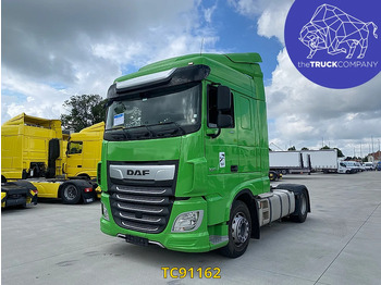 Gjysmë-kamion DAF XF