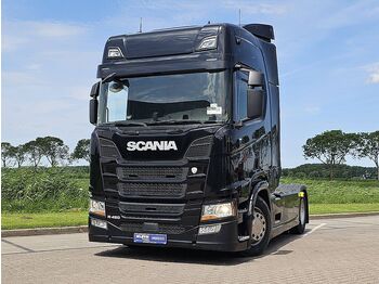 Gjysmë-kamion SCANIA R 450