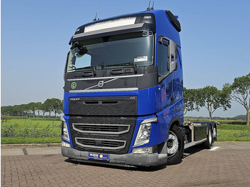 Transportjer kontejnerësh/ Kamion me karroceri të çmontueshme VOLVO FH 500