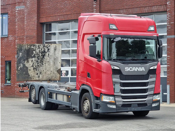 Transportjer kontejnerësh/ Kamion me karroceri të çmontueshme SCANIA S 500