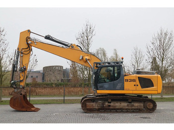 Ekskavator me zinxhirë LIEBHERR R 936