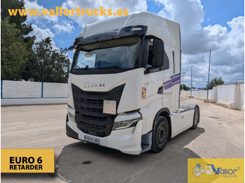 Gjysmë-kamion IVECO S-WAY