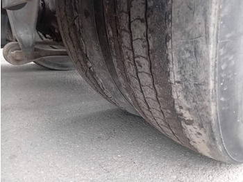 Gjysmë-kamion Volvo FH 480: foto 5