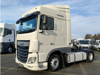 Gjysmë-kamion DAF XF 106 460