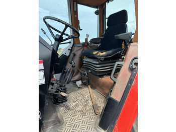 Traktor Massey Ferguson 675: foto 4