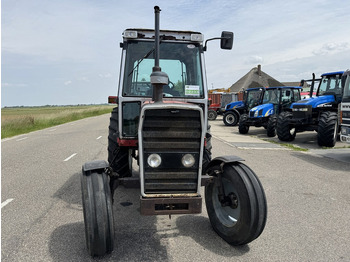 Traktor Massey Ferguson 675: foto 2
