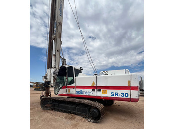 Ngulës pilotash SOILMEC