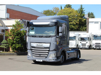 Gjysmë-kamion DAF XF 530