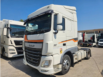 Gjysmë-kamion DAF XF 460