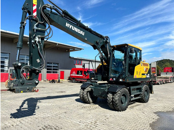 Ekskavator me goma HYUNDAI