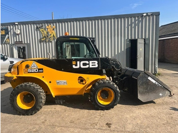 Ekskavator teleskopik JCB