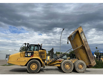 Shkarkues teleskopik CATERPILLAR 730C