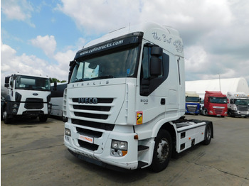 Gjysmë-kamion IVECO