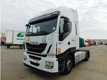 Gjysmë-kamion IVECO
