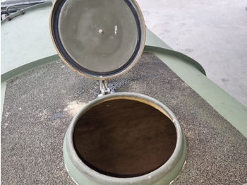 Autobot Renault Midliner S170 4x4 Midliner S170 4x4, 6000l Wassertank: foto 4 Autobot Renault Midliner S170 4x4 Midliner S170 4x4, 6000l Wassertank: foto 4