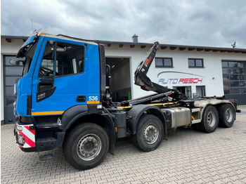 Kamion vetëngarkues IVECO X-WAY