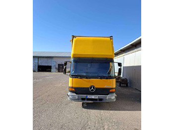 Kamion me tendë MERCEDES-BENZ Atego