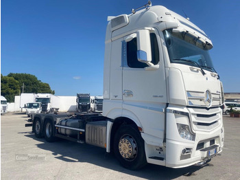 Kamion kabinë-shasi MERCEDES-BENZ Actros 2545