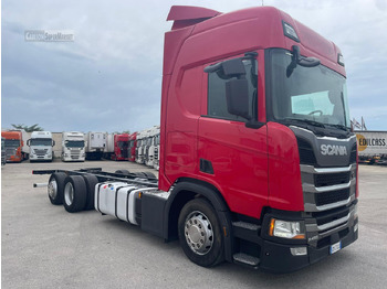 Kamion me tendë SCANIA R 450