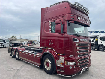 Transportjer kontejnerësh/ Kamion me karroceri të çmontueshme SCANIA R 560