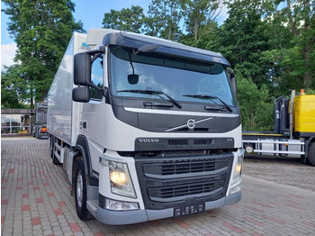 Kamion frigorifer Volvo FM 330, 6x2, CARRIER SUPRA 950 U: foto 4 Kamion frigorifer Volvo FM 330, 6x2, CARRIER SUPRA 950 U: foto 4