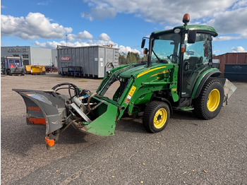 Traktor JOHN DEERE 3520