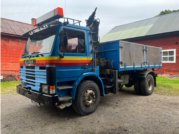 Kamion vetëshkarkues SCANIA P82